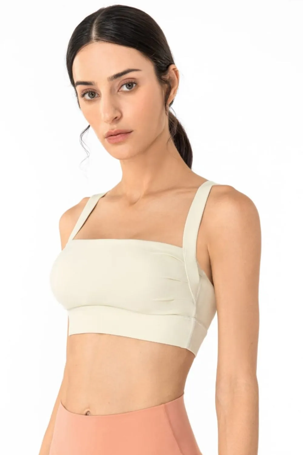 Backless Crop Top and Yoga Top Women's Open Back Pleated Detail Sports Bra KESLEY